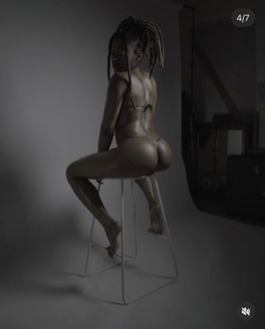 Northern Virginia Female Escort — Real Hair, Facetime & Car Dates - 1