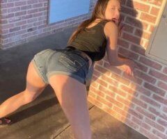 Little Rock Female Escort — In-calls only, guaranteed head game - Image 2