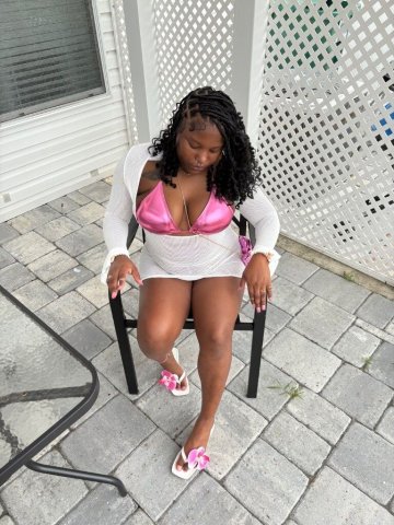 Harrisburg PA Female Escort — Sensual massage with a happy ending - 1