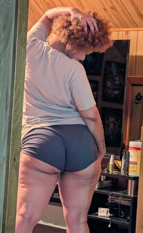 Cleveland Female Escort — CarPlay, fetish-friendly session - 1