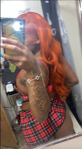 Mocha Pușș Parlor — Milwaukee Mocha Escort (Parlor Open) - 1