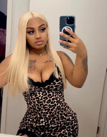 Fort Lauderdale Female Escort — Discreet, Sweet & Playful - 1