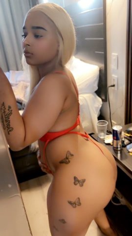 Bronx Latina Escort — Luxury Outcalls & Cardates - 1