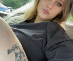 Queens escorts - Queens Hot Girl Meet-Up, FaceTime VIP + Car Fun (incall/outcall)