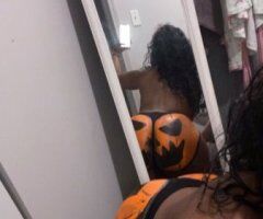 Kansas City escorts - Kansas City, MO Female Escort — Outcall, Oral & BJ Services