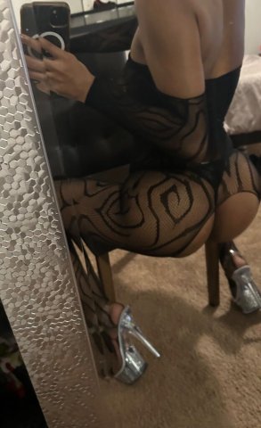 North Bay, CA Female Escort — Facetime or Google Meets Verify, Incalls Only - 1