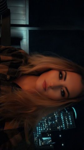 Cincinnati Female Escort — Incall & Outcall Visits, Fetish-Friendly Video Content - 1