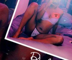 Milwaukee escorts - Milwaukee Upscale Escort — Massages, Deep Throat, Striptease & Toy Show