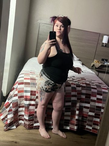 Fayetteville Female Escort — QV 80 for a half hour, incall or outcall - 1