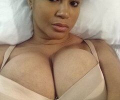Sacramento escorts - Busty Brit for cardates tonight in Sacramento Northgate