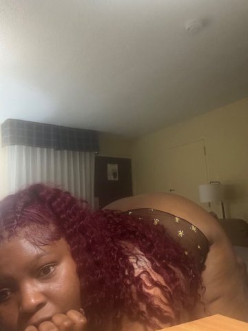 Houston Female Escort — Facetime verification, condoms required - 1
