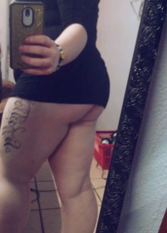 Tampa Incall Only Female Escort for Fetish-Friendly Sessions - 1