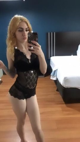 Eva (27) — San Diego Female Escort for Incall, Outcall & Car Sex - 1