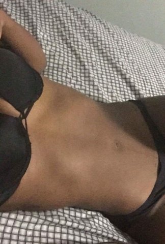 St. Louis Petite Female Escort (Young, Clean, Drama-Free) - 1