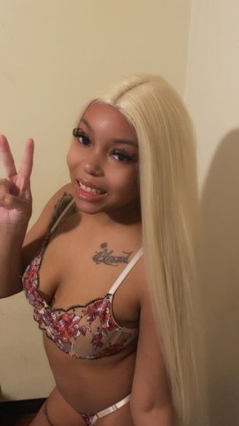 Milwaukee Female Escort — Quick Visits, Head, Handjob & Massage - 1
