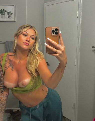Kansas City Female Escort — incall, outcall, car & hotel fun (anal/GFE) - 1