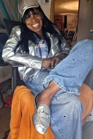 Portland OR Mature Female Escort — 64, 127lb, dark skinned American - 1