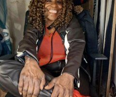 Portland OR Mature Female Escort — 64, 127lb, dark skinned American - Image 2
