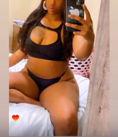 Saige (24) — Curvy Female Escort - 1