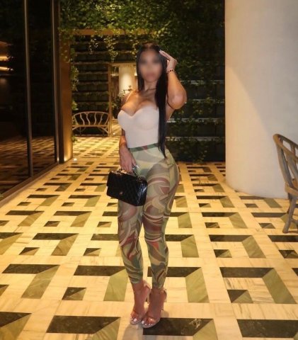 Ari — Kansas City MO Female Escort (Outcalls Only, QV Special) - 1
