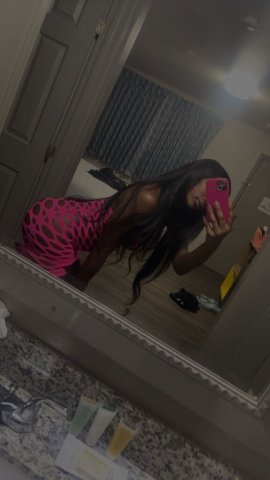 Seattle Female Escort — Nalani’s OnlyFans & Snapchat - 1