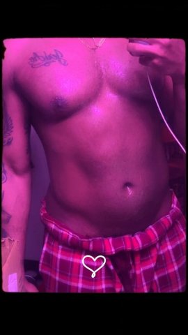 Seattle WA Male Escort — outcalls & incalls, cash or Apple Pay - 1