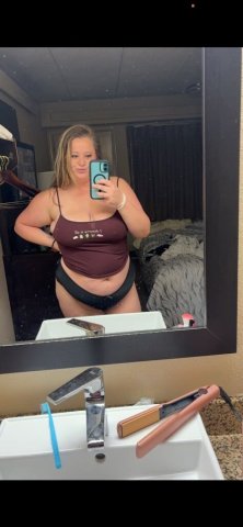 Come play  — thick white girl, serious clients only - 1