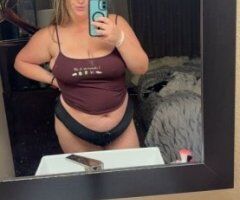 St. Louis escorts - Come play  — thick white girl, serious clients only