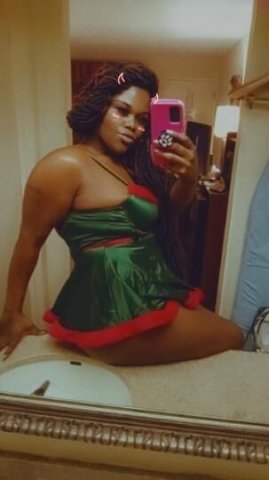 Savannah GA Outcall Female Escort — Waterslide Play & Throat Service - 1