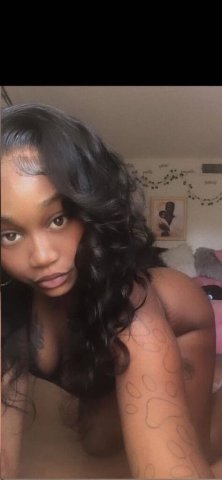 Houston Female Escort — Oral Service & Anal-Friendly Rates - 1