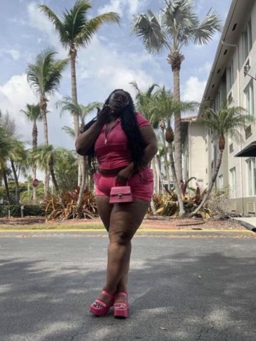 Brooklyn Intimate Outcalls & Sensual Car Dates — Curvy BBW - 1
