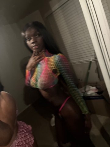 Sacramento Female Escort — Private, Clean Room & Un-Rushed Time - 1