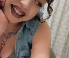 Nashville Female Escort — Hennessy Sip & Relaxation - Image 2