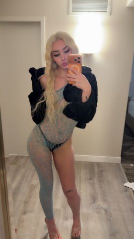 Snow — Seattle Female Escort (Fun Size, Cum & FaceTime, TNA/PD/Eros) - 1