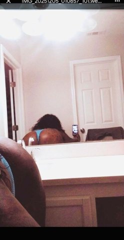 Atlanta Female Escort — No Bare - 1
