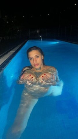 Toledo, Ohio Female Escort — Upscale Gentleman Only, Clean & Discreet - 1