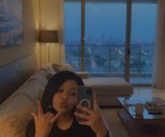Chicago escorts - Chicago IL In-Call Female Escort — Fetish-Friendly Handjob Queen