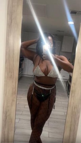 Brooklyn Female Escort — HHR & video vixen (no outcall) - 1