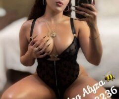 Sherman Oaks Female Escort — all-natural bombshell, facetime verification - Image 6