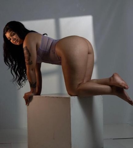 Reno Female Escort — Facetime/Google Duo, curvy wet & sexy treat - 1