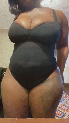 Milwaukee Female Escort — In-Call With Girlfriend, Thick Chocolate Style - 1