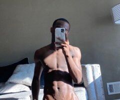 Manhattan Male Escort — Jamaican Top - Image 5