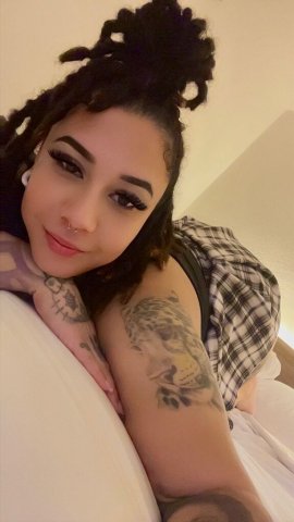Unmatched vibe  in Tallahassee — discreet screening for escort sessions - 1