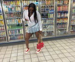 Chicago IL Outcalls Only — 2-Story Rooms, Real Pics, Text Ticket - Image 3