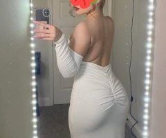 Houston Female Escort — Llamame - Image 2