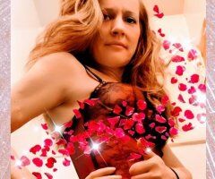 Detroit escorts - Detroit Female Escort — Quick Visits & Half Hours at Dearborn Heights Motel