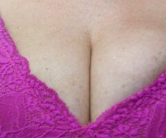 Orange County escorts - Orange County CA Female Escort — Oral sex & face-f*** specialty