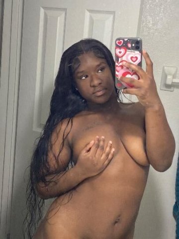 Tampa Female Escort — Incalls and Outcalls (Valrico/Brandon) - 1