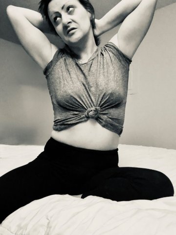 Kansas City, Missouri Female Escort — One Night Only Specials - 1