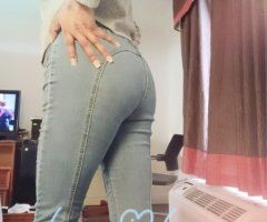 Louisville KY Female Escort — Hurstbourne Pkwy In-Call Sessions - Image 2